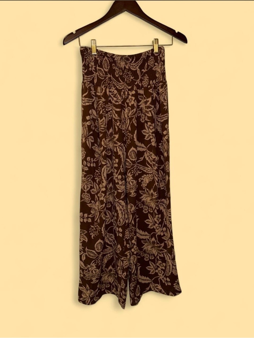 Wide-Leg Floral Print Pants in Brown and Cream
